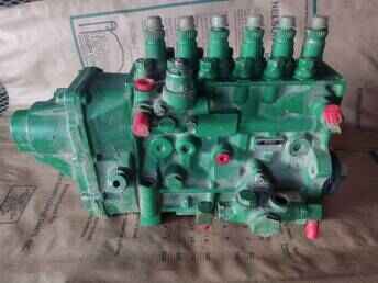 John Deere Injector Pump  - John Deere injection pump that was removed from a running low houred  8400. Price is firm as a salvage yard is about double. Can ship for ~nl~to the lower 48 if needed. Please call, thanks