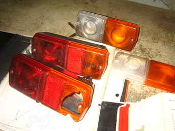 David Brown Flasher Stop Lam - This auction is for 4 Combine Flasher stop lamp for many David brown  tractor Fender  such as the 1290--1390 etc. More pics available upon ~nl~request.