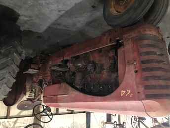 Massey Harris 44 - 1948 M.H. 44 gas.  Runs great with good oil pressure and no smoke.  Tin work and wheels are nearly perfect. No hydraulics which would ~nl~make it great for a puller.  Call or text 816-XXX-XXXX