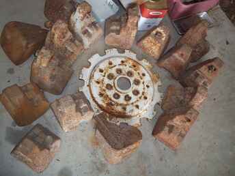Ford Pie Wheel Weights - Part set of FORD Pie Weights   16 weights and one center~nl~Pie Weights are 41-44 Lbs. each ~nl~.00 Each or all for .00~nl~I HAVE A SALE PENDING ON ALL