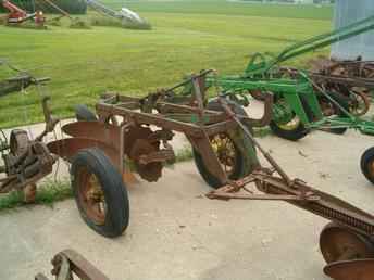 #44 John Deere Plow