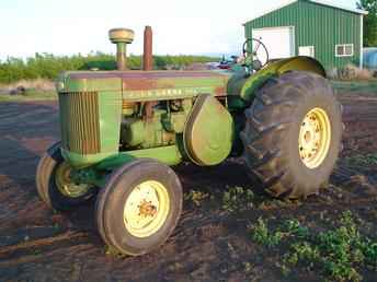 Original John Deere 820