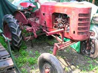 Rare Earthmaster Farm Tractor 