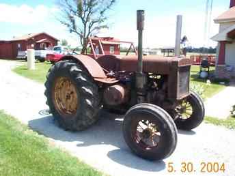 37 John Deere D Runs Nice 55 Horse