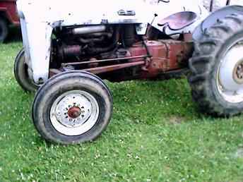 Ford 620 Tractor $1, 500.00