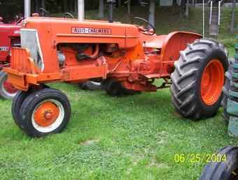 Allis Chamlers D-17 With Equip