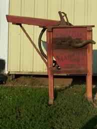 New Corn King Hand Sheller