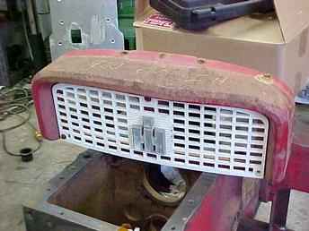 460-660 Farmall Grill Shell