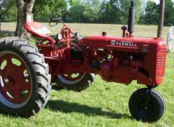 1955 Farmall 200-Tricycle 