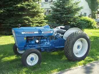 Ford 3000 Gas Tractor