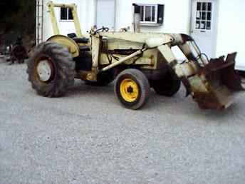 Ford 3500 Loader Tractor