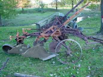 Ih 2 Bottom Plow On Steel