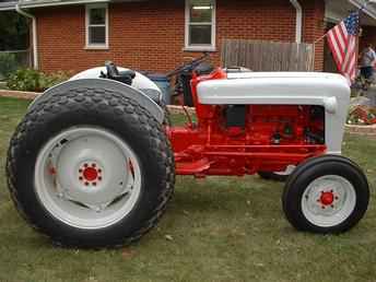 Ford 600 Tractor