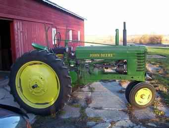 1942 B John Deere