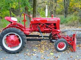 Farmall Cub With Snow Plow!