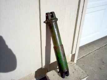 John Deere H Lift Cylinder