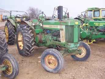 John Deere 620 STD