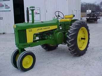 John Deere 530