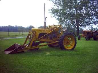 Farm M LP With Loader