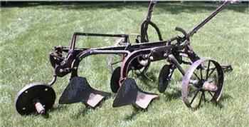 Case 2 Bottom Pull Type Plow