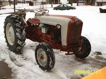 860 Ford Tractor