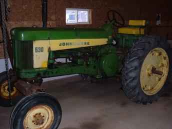 1959 John Deere 530