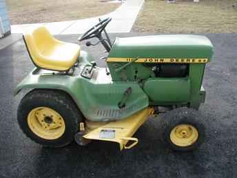 John Deere 1973 Garden Tractor