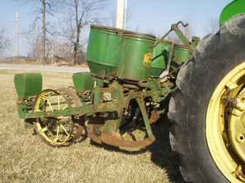 John Deere 246 3PT Plant Sold