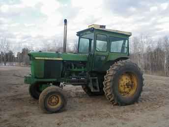 John Deere 4520