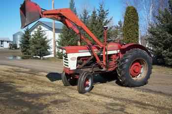 Ihc 660 Diesel W/Loader